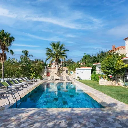 阿拉卡提可可鲁空娜吉酒店 4*