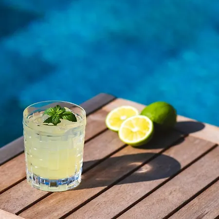 阿拉卡提可可鲁空娜吉酒店 4*